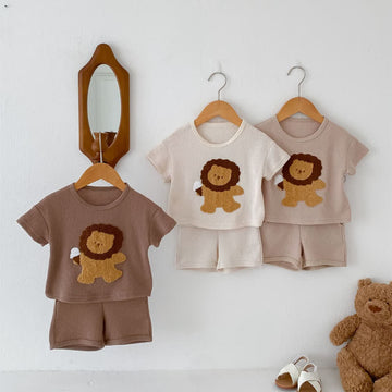 Baby 2-Piece Embroidered Lion Waffle Set