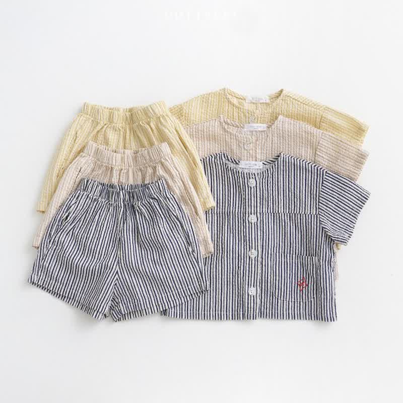 Toddler 2-Piece Button Vertical Striped Set