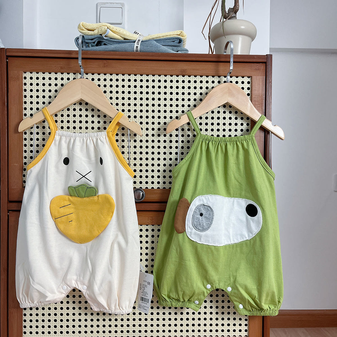 Baby Carrot Eyes Sling Romper