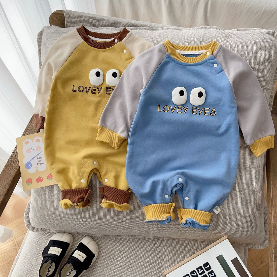 LOVEY EYES Baby Contrast Sleeves Romper